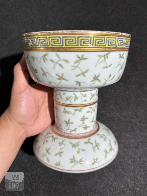 清光绪 粉彩描金折枝兰花豆 - 图6